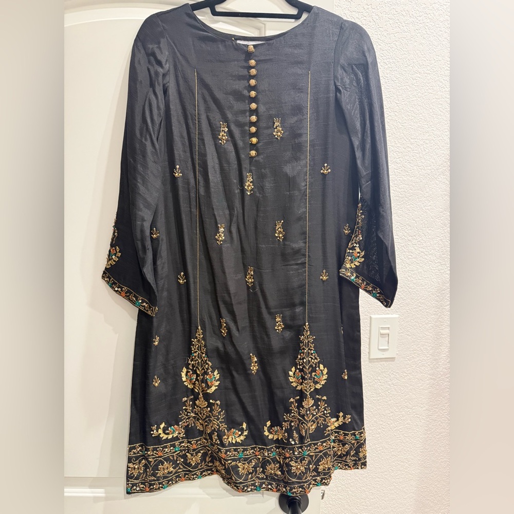 Pakistani designer Zaaviay semi formal silk black 2 piece shirt pants